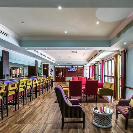 Cresta President Hotel Gaborone Bagian luar foto