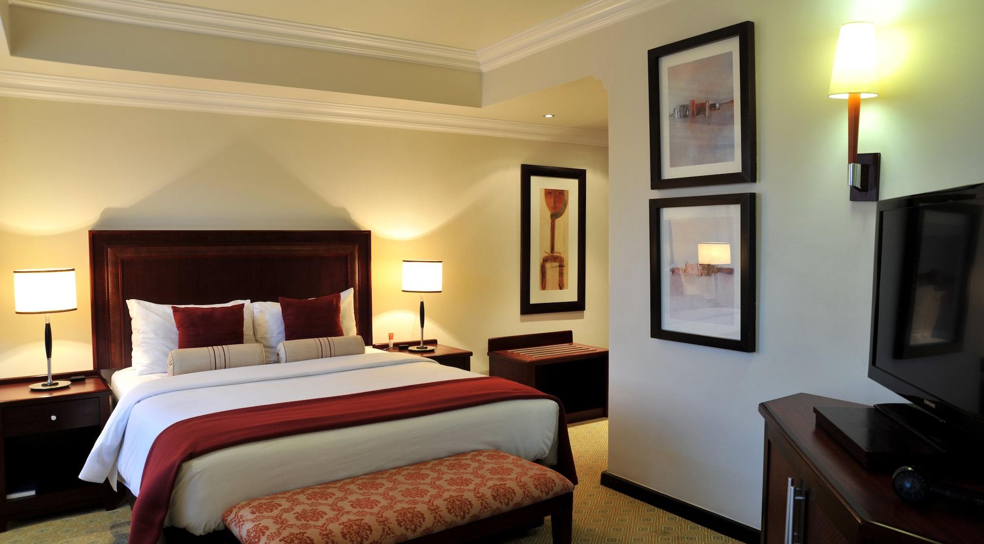 Cresta President Hotel Gaborone Bagian luar foto