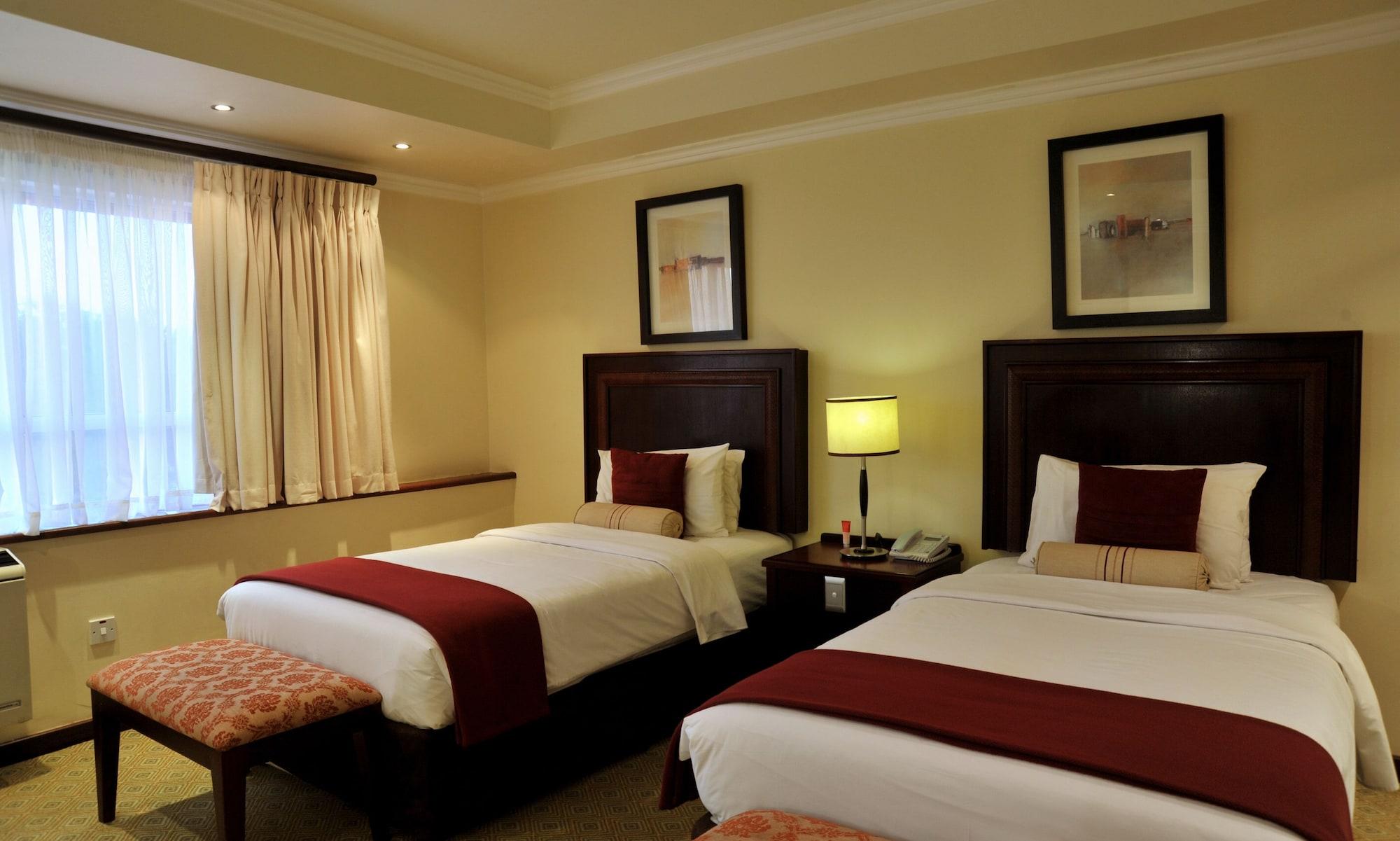 Cresta President Hotel Gaborone Bagian luar foto