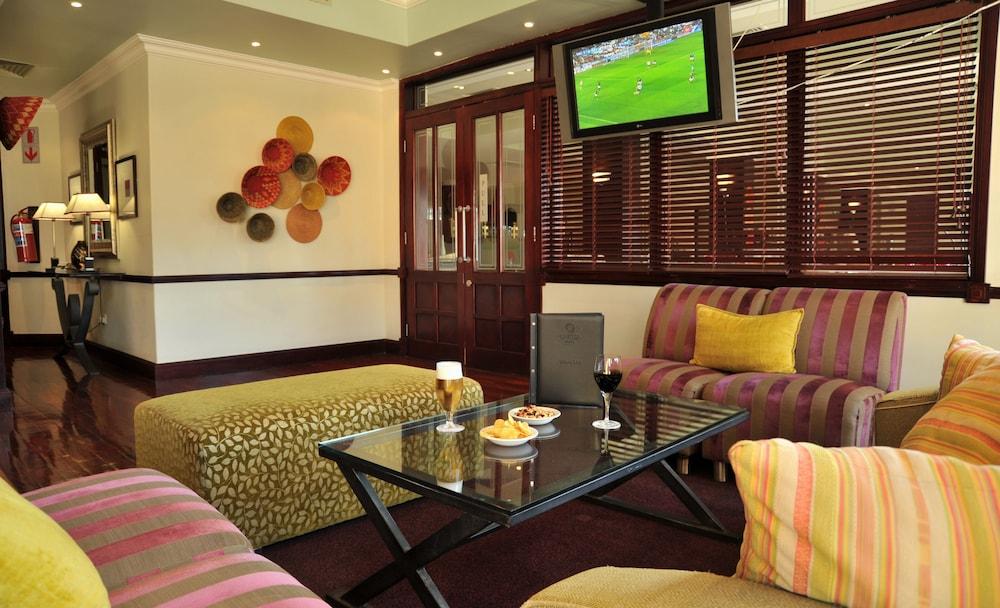 Cresta President Hotel Gaborone Bagian luar foto