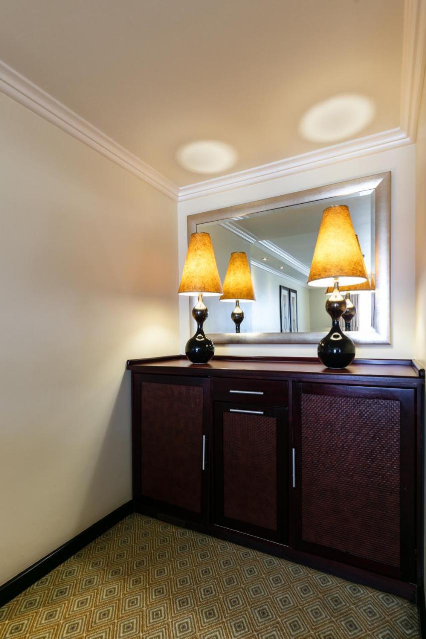 Cresta President Hotel Gaborone Bagian luar foto