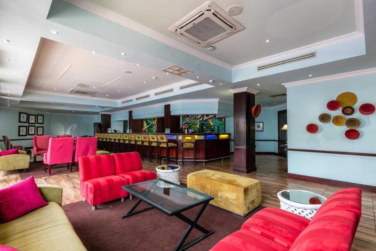 Cresta President Hotel Gaborone Bagian luar foto